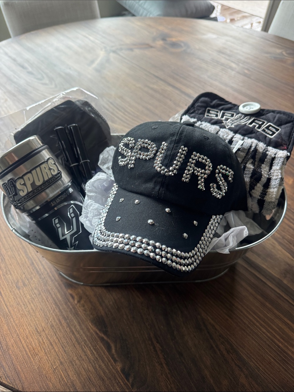 SPURS Gift Basket - NWT